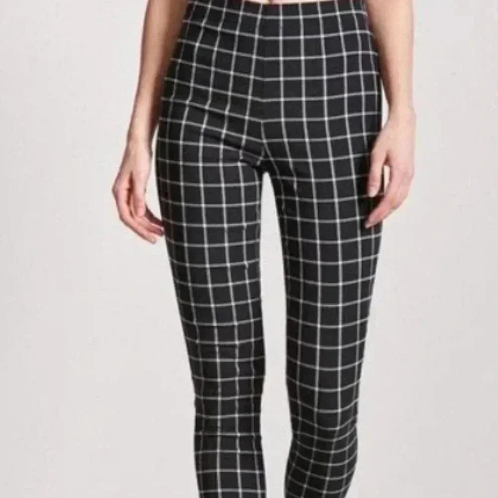 Forever 21 women's S black white checkered grid slim legging dress pants